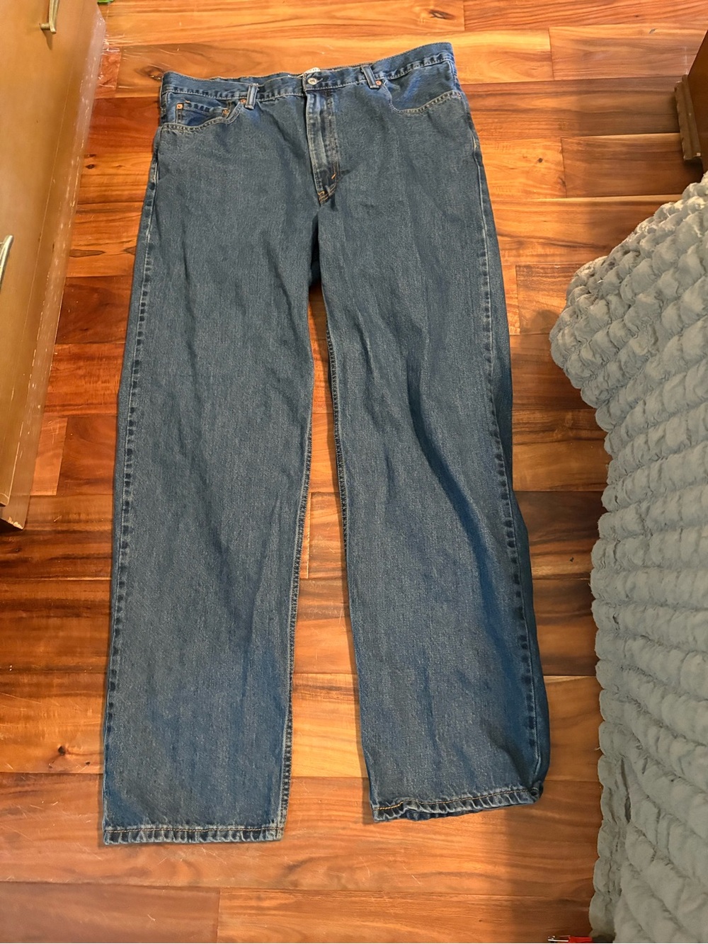 Levi’s 550 Relaxed Fit Jeans Men’s 38 x30 Medium Wash Tapered Denim (1075)